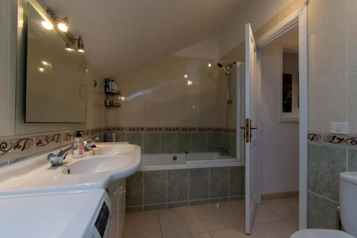 Tenerife Royal Gardens 19 - One Bed Front Line With Amazing Sea Views Playa de las Americas  Apartment Playa de las Americas (Tenerife)